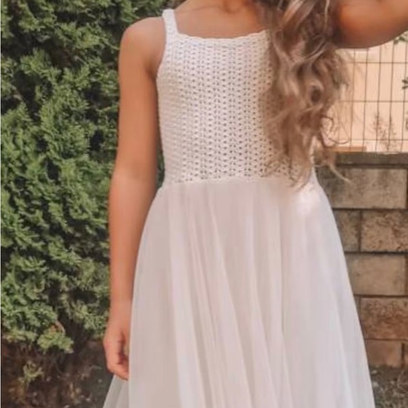 5t-6t STELLA Light Cream Boho Flower Girl Dress. - Picture 4 of 5